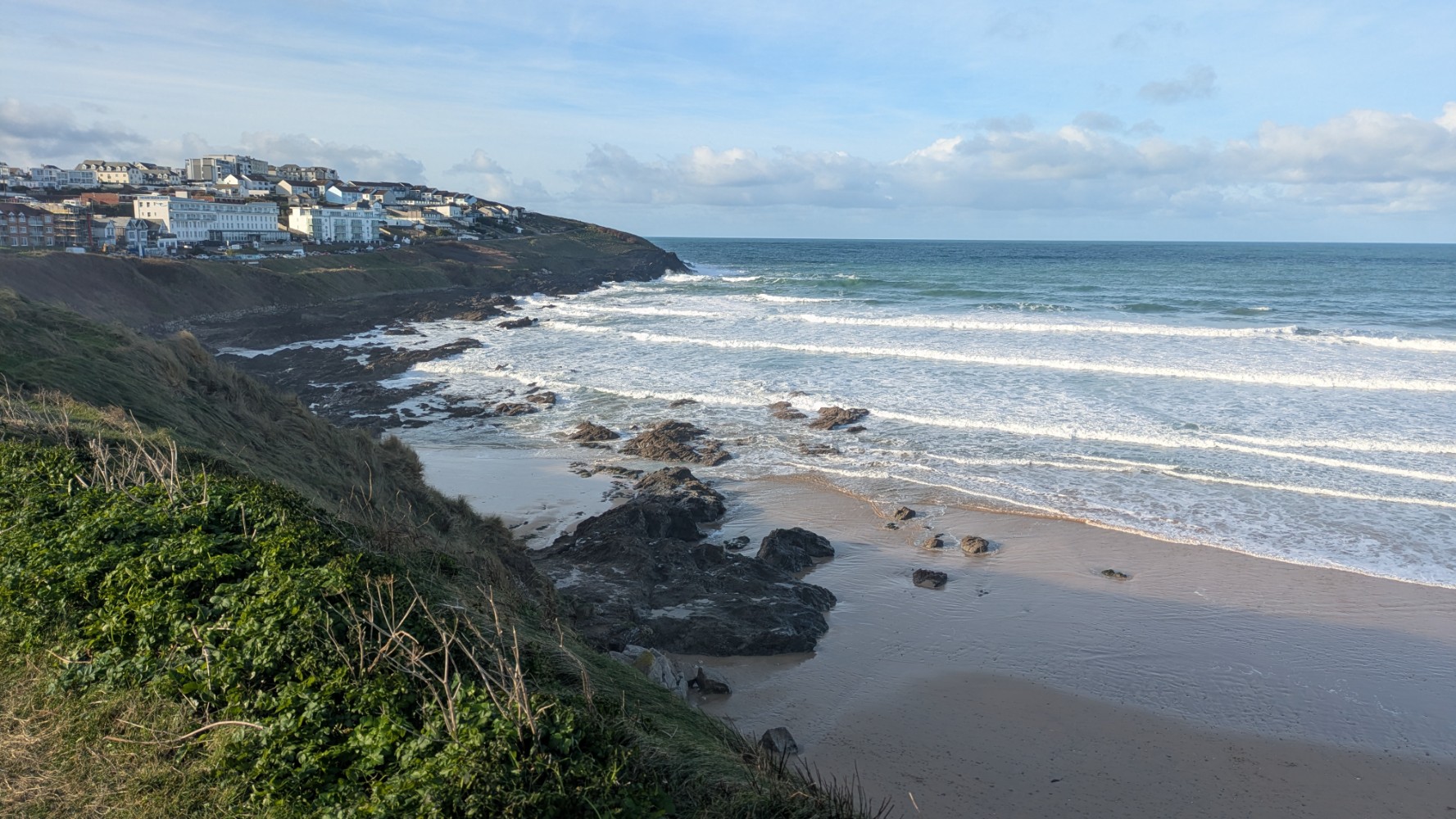 Looking toward Pentire across South Fistral.